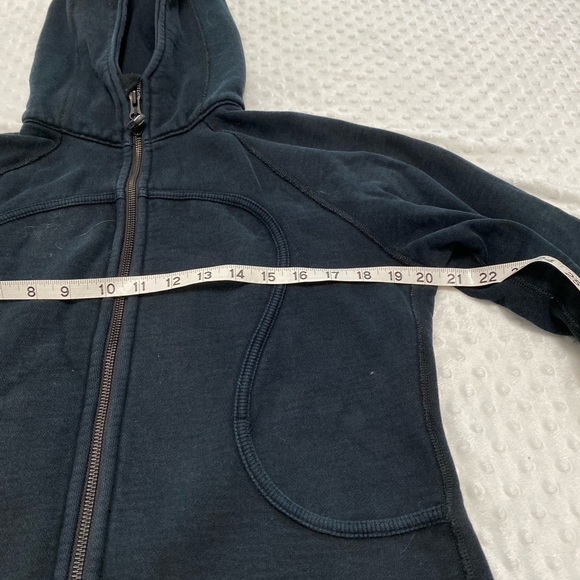 Lululemon Scuba Hoodie (size 10) - Picture 6 of 8